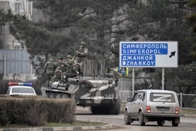 Ukraine: Russische Panzer in Armyansk, in der Nordkrim. Imago: Konstantin Mihalchevskiy