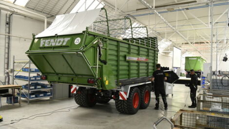 Fendt eröffnet Ladewagen-Produktion in Wolfenbüttel
